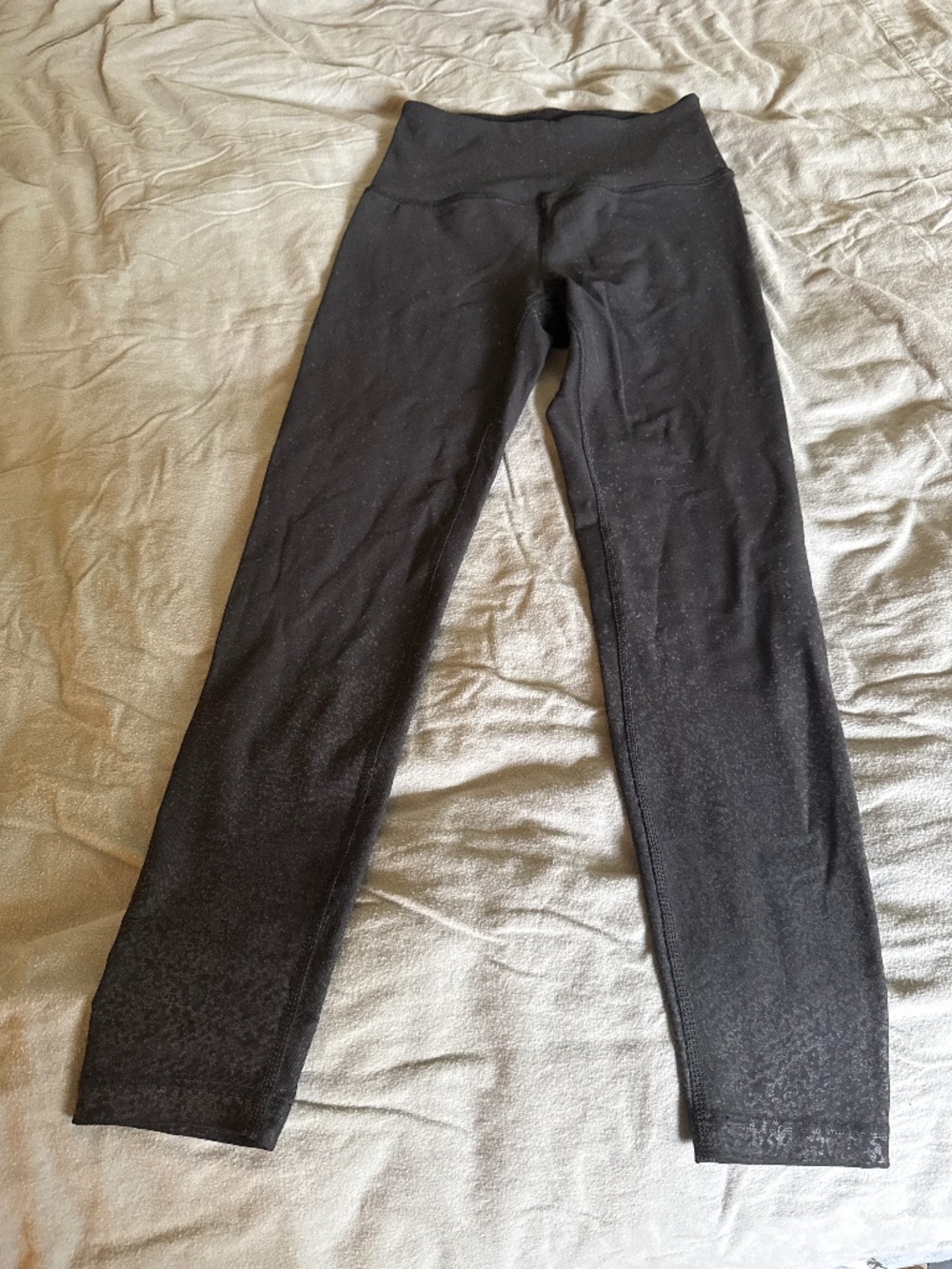 Beyond yoga leggings with shine detail